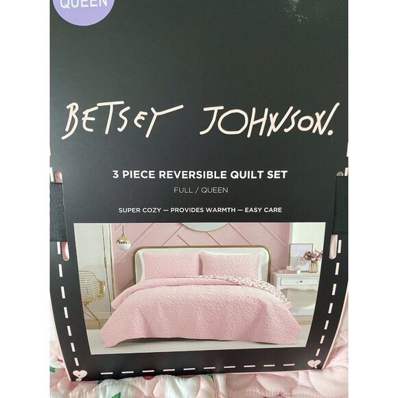3 Piece Set BETSEY JOHNSON Reversible QUEEN Quilt Valentines HEARTS Cherries NEW - Picture 2 of 16